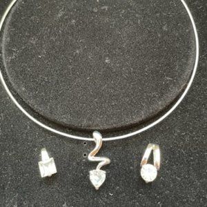Linda Dano Silver collar necklace